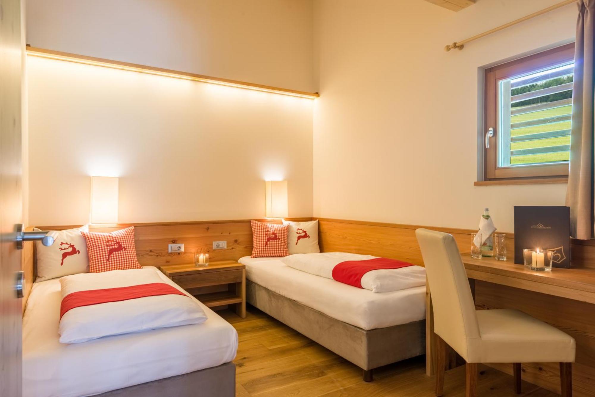 Hotel Emmy - Five Elements 4*