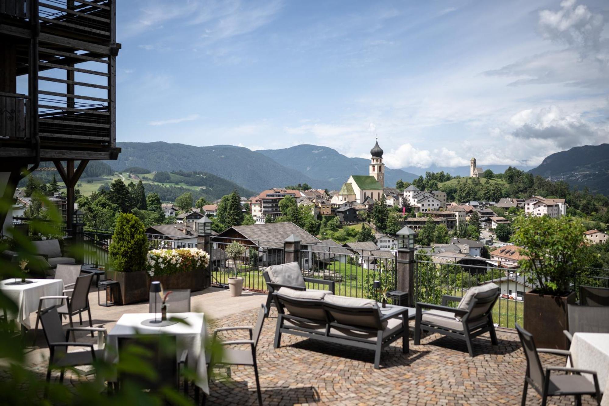 Hotel Emmy - Five Elements 4*