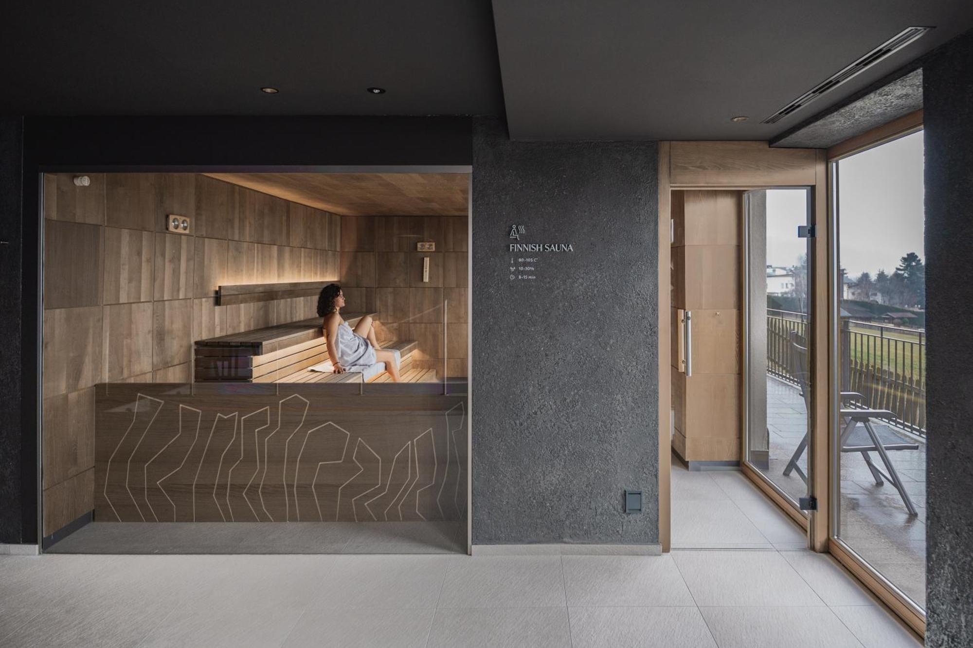 Emmy - Five Elements Hotel 4*