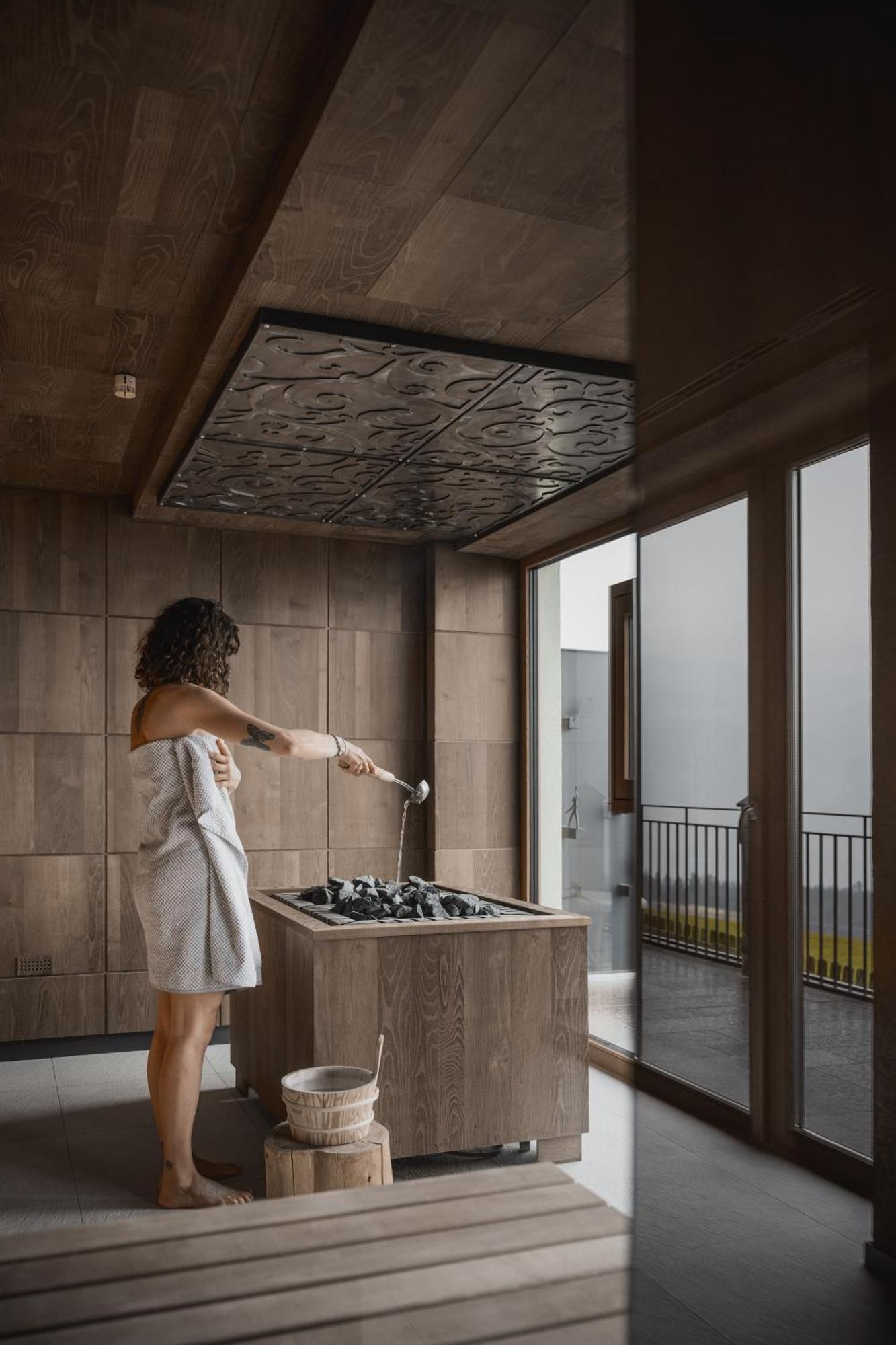 Hotel Emmy - Five Elements 4*