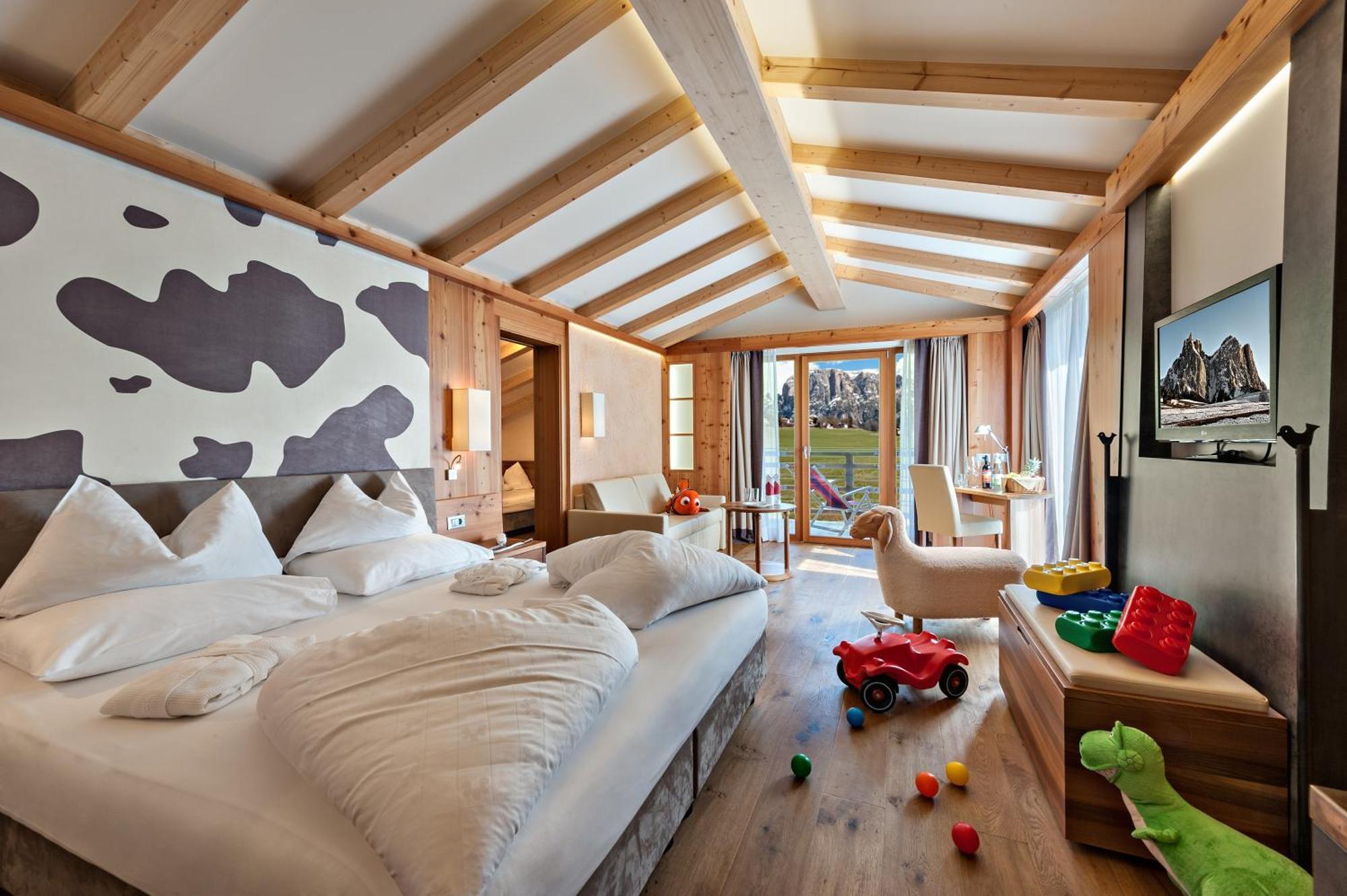 Hotel Emmy - Five Elements